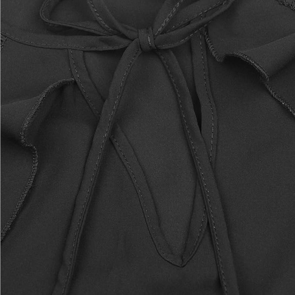 Chic Black Lace Women's Blouse - Picture 4 of 11